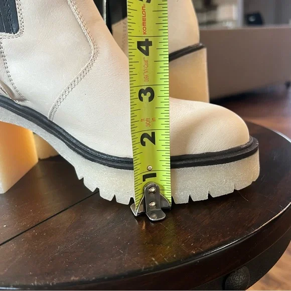 Size 9.5 LAST ONE NIB $188 Free People James Chelsea White Boots 39.5 - Picture 15 of 17